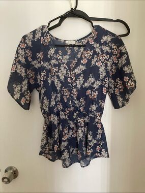 Sienna Sky Navy Floral V-Neck Peplum Blouse